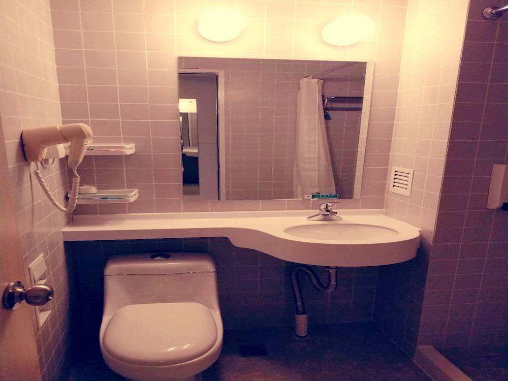 טאי יואן Jinjiang Inn Tiayuan Wuyi Square מראה חיצוני תמונה
