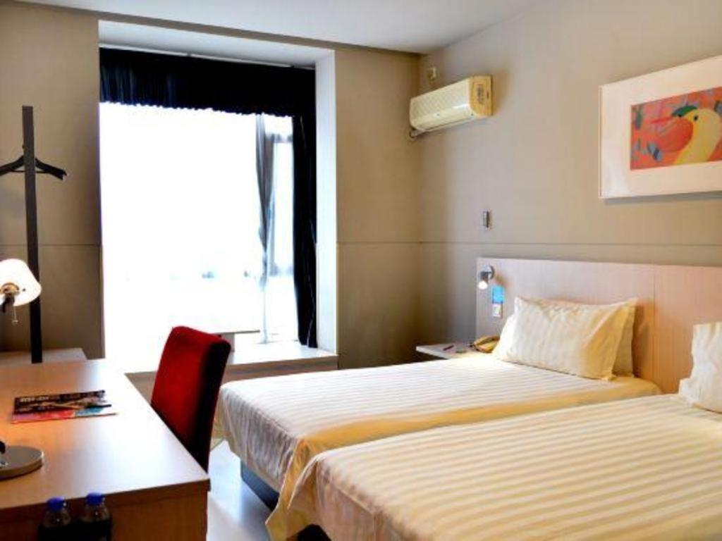 טאי יואן Jinjiang Inn Tiayuan Wuyi Square מראה חיצוני תמונה