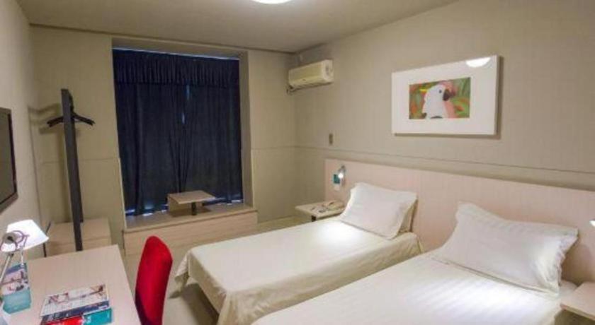 טאי יואן Jinjiang Inn Tiayuan Wuyi Square מראה חיצוני תמונה